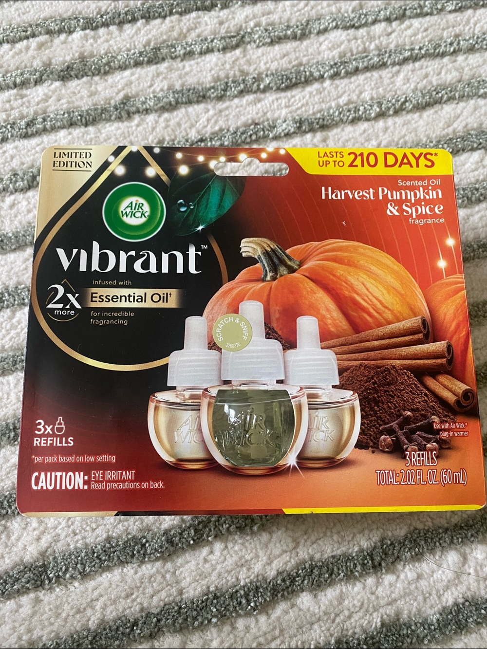New Air Wick Vibrant Harvest Pumpkin & Spice 3-Pack Refill Set